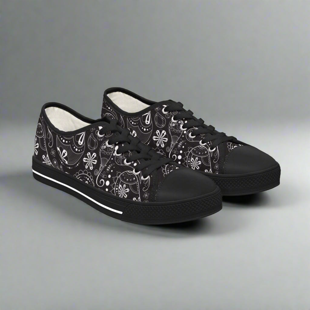 Boho Floral Women's Low Top Sneakers